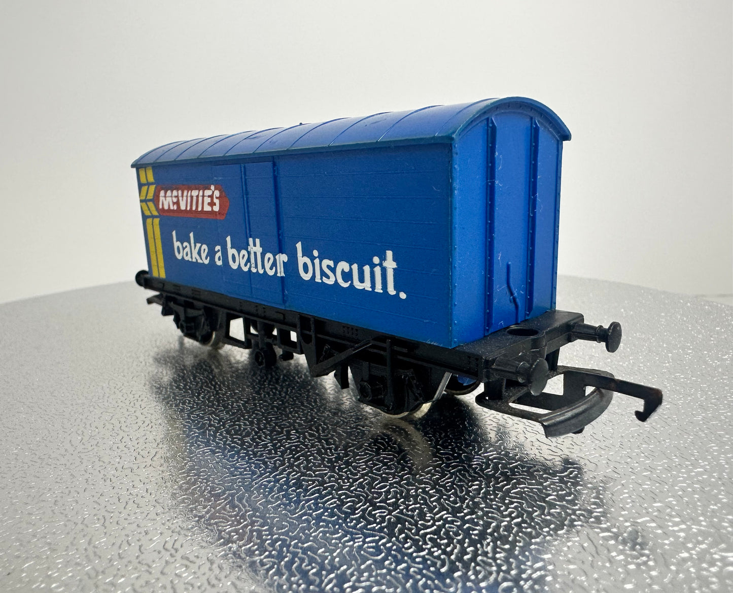 SH2003 - Hornby 'McVitie's Wagon (1:76)