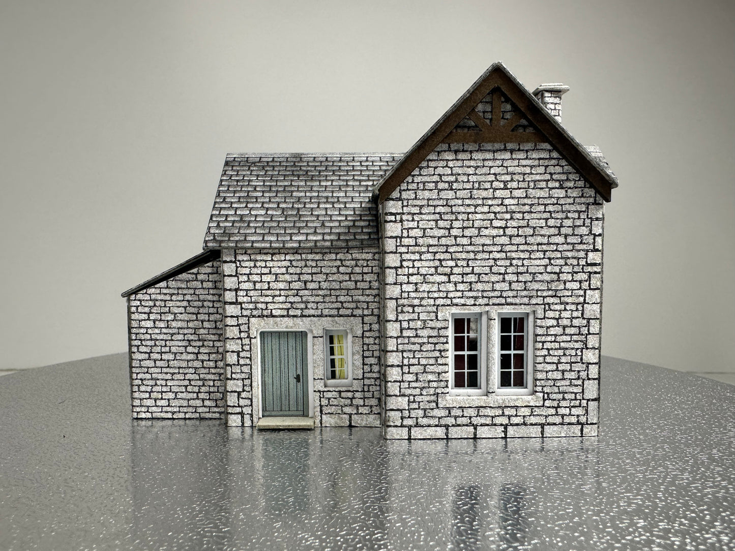 SH2011 - Gardener's Cottage (1:76)