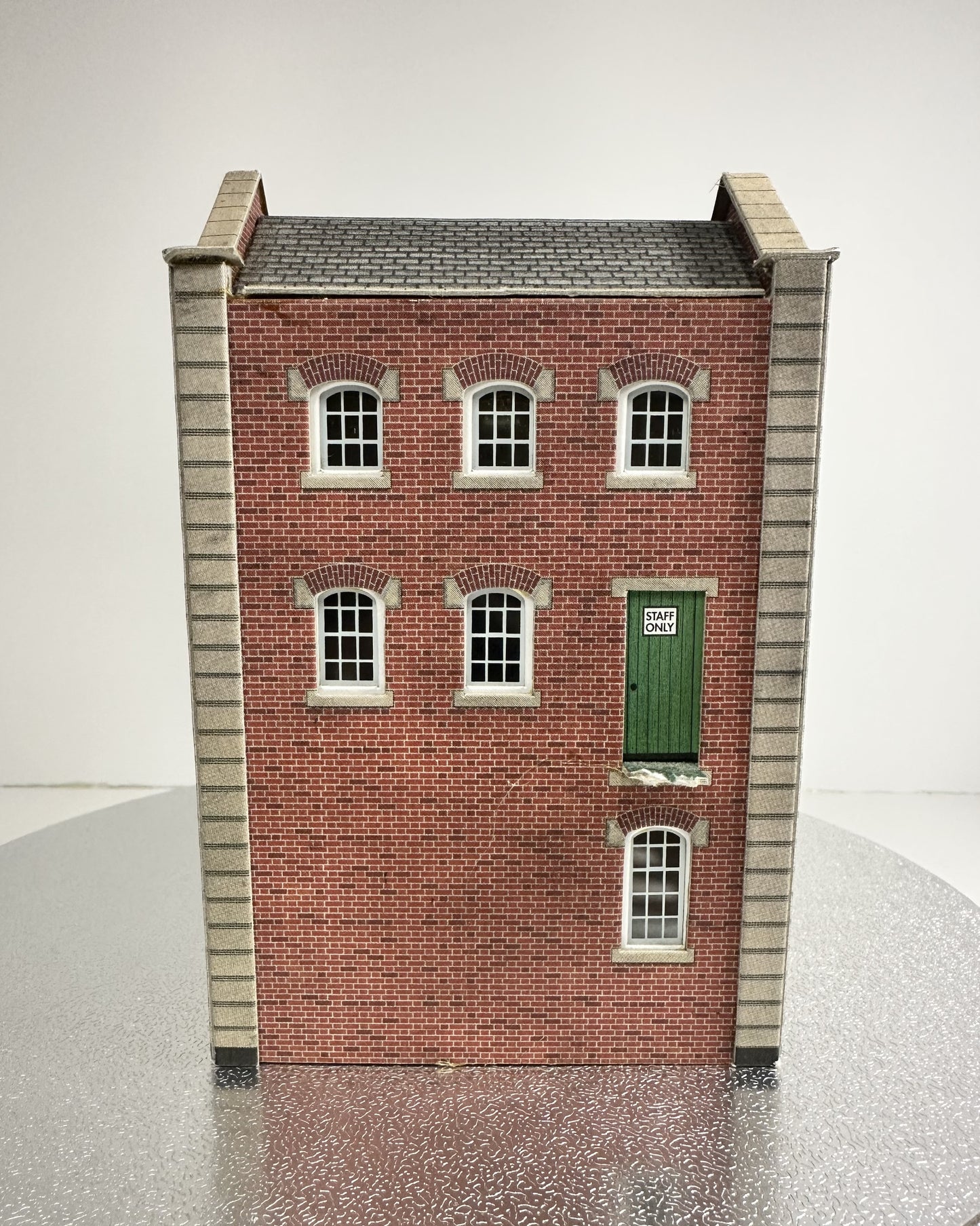 SH2032 - Part of Small Factory (2) (1:76)
