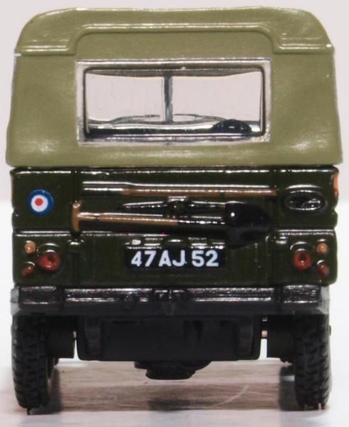 76LRL007 - Land Rover Lightweight Canvas 'RAF Police'