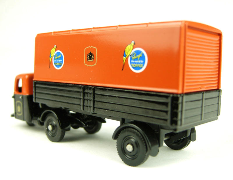 DG148020 - Scammell Scarab Box Trailer - Sharps Toffee