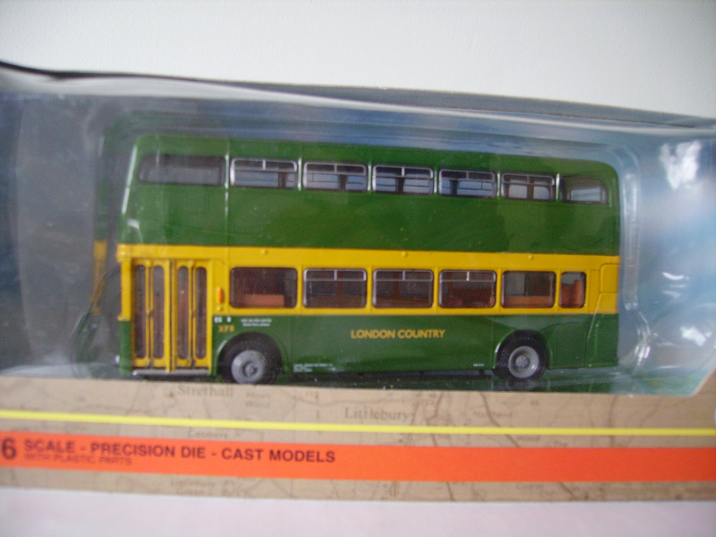 18207 Daimler XF Fleetline "London Country" 409