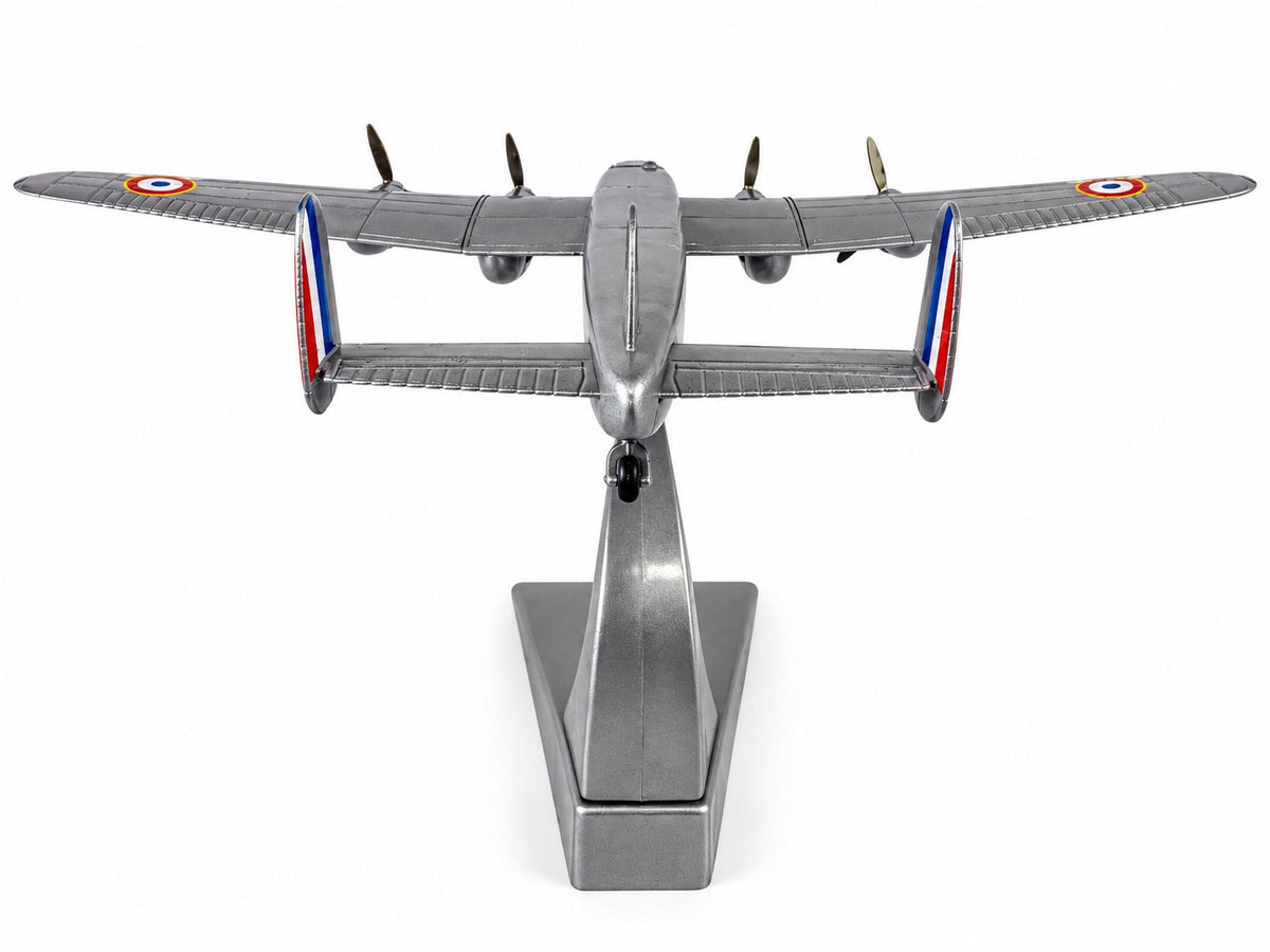 Avro York L' Armee de l' air (French Air Force) 1:144 Scale. 47206