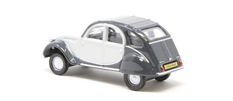 76CT006 - Citroen 2CV Charleston Cormorant
