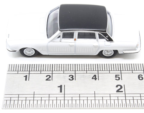 76TP007 - Triumph 2500 Sebring White