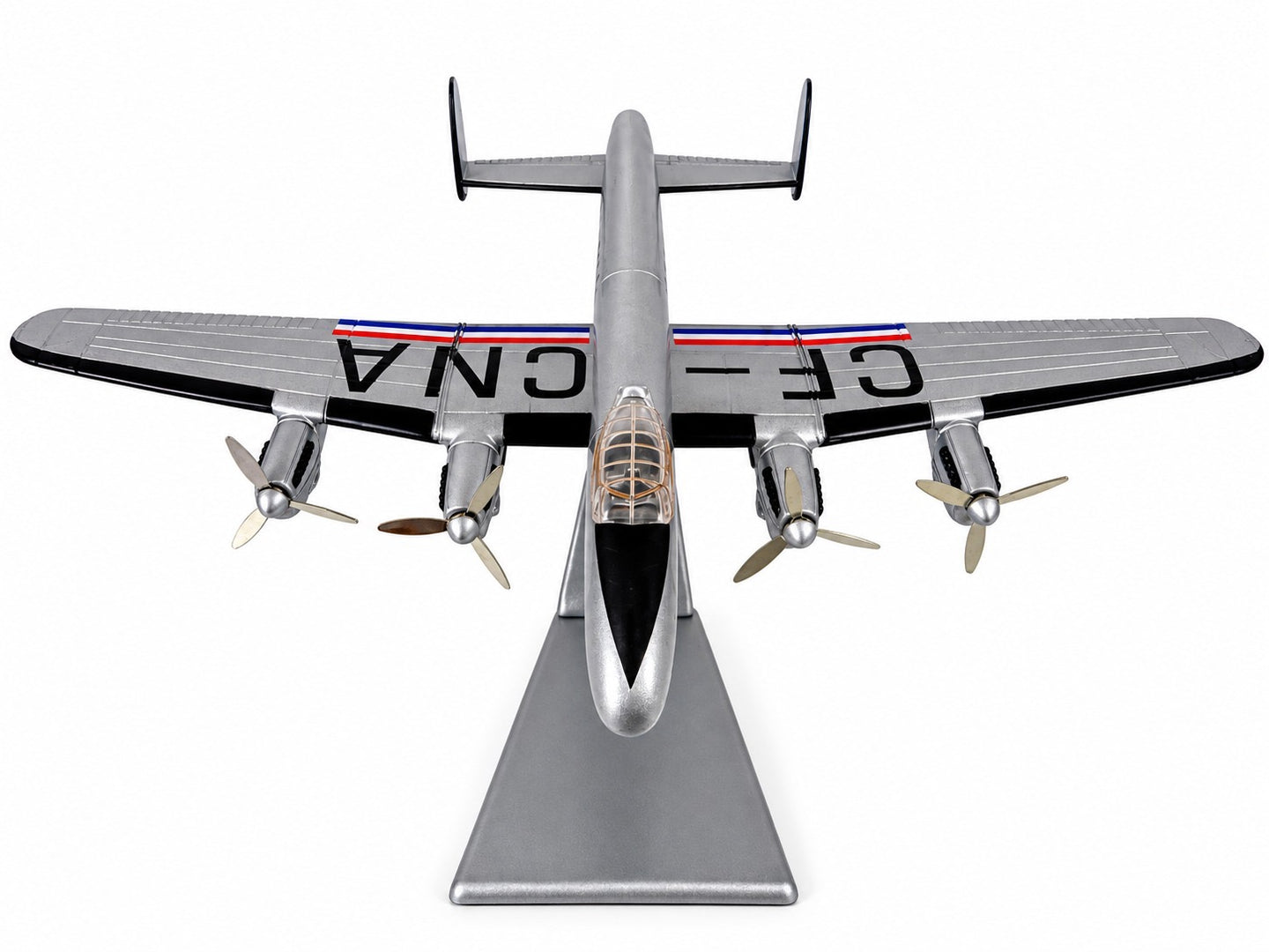 Avro Lancaster MK X-PP, 1:144 Scale. 47401