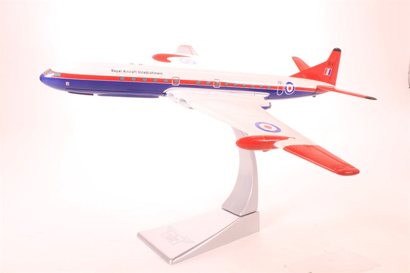 AA31401 Comet 4 Royal Aircraft Establishment