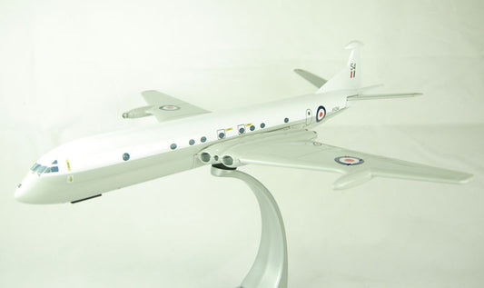 AA35602 - Hawker Siddeley Nimrod MR.1, RAF Kinloss Wing, Moray, Scotland 1977