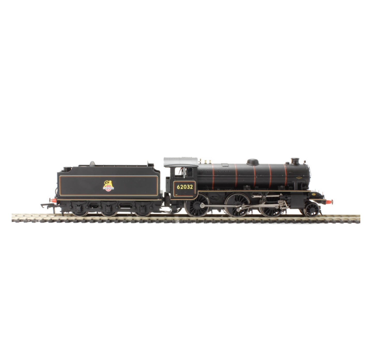 Hornby R3242A Class KI 2-6-0 '62032' in BR Black Early Crest (OO)