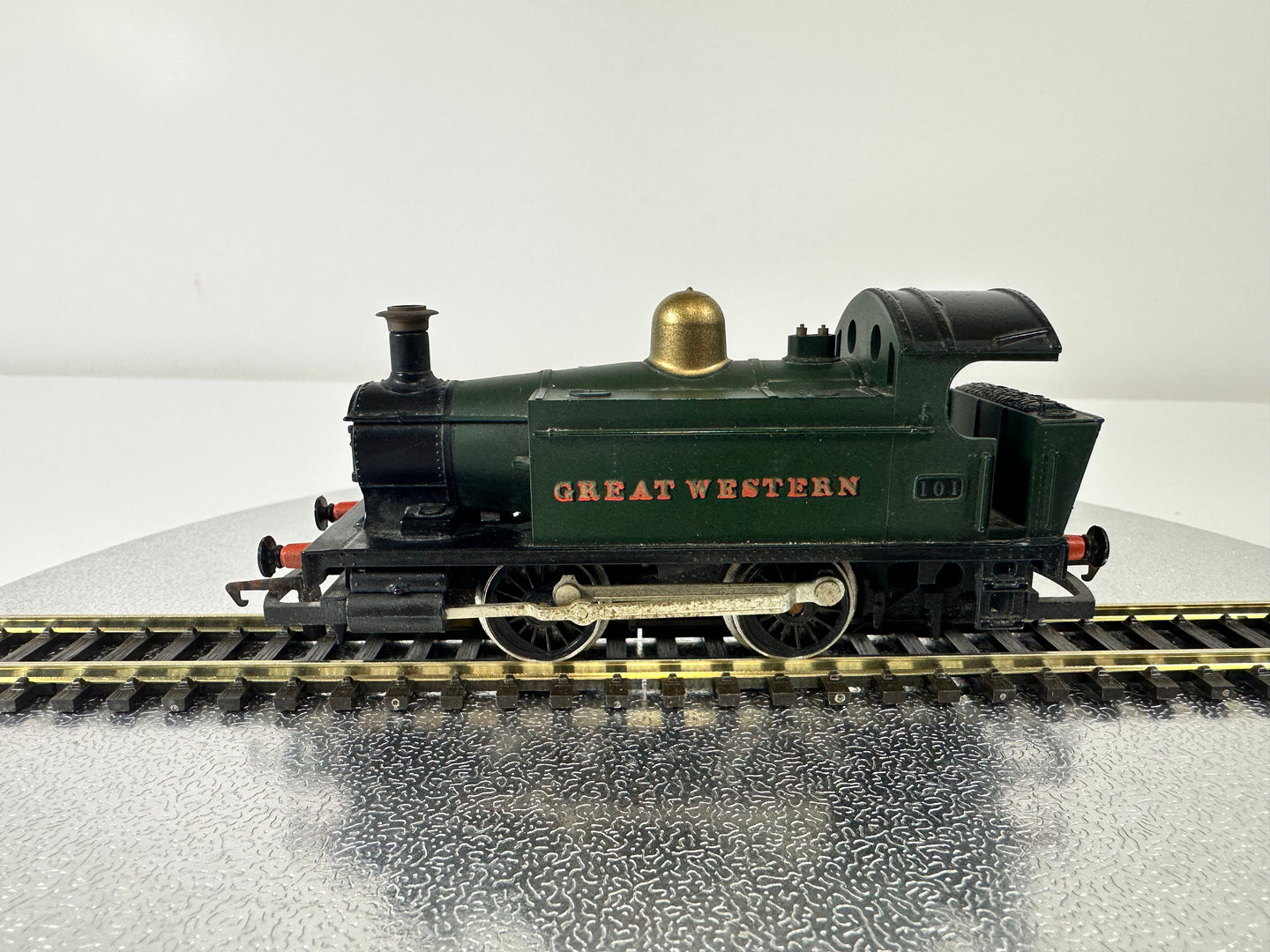 Hornby 0-4-0 GWR Tank '101' Great Western (OO) SHL2054