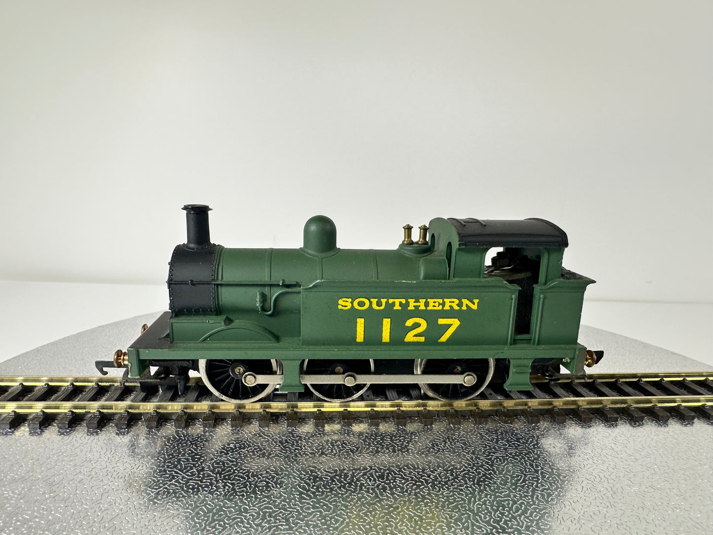 Wren 0-6-0 Tank '1127' Southern (OO) SHL2055