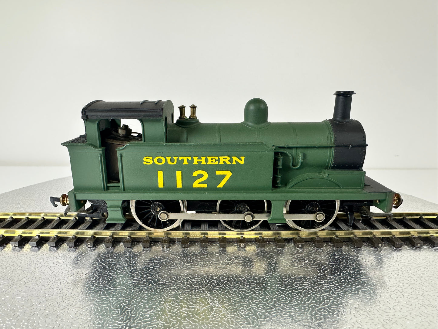 Wren 0-6-0 Tank '1127' Southern (OO) SHL2055