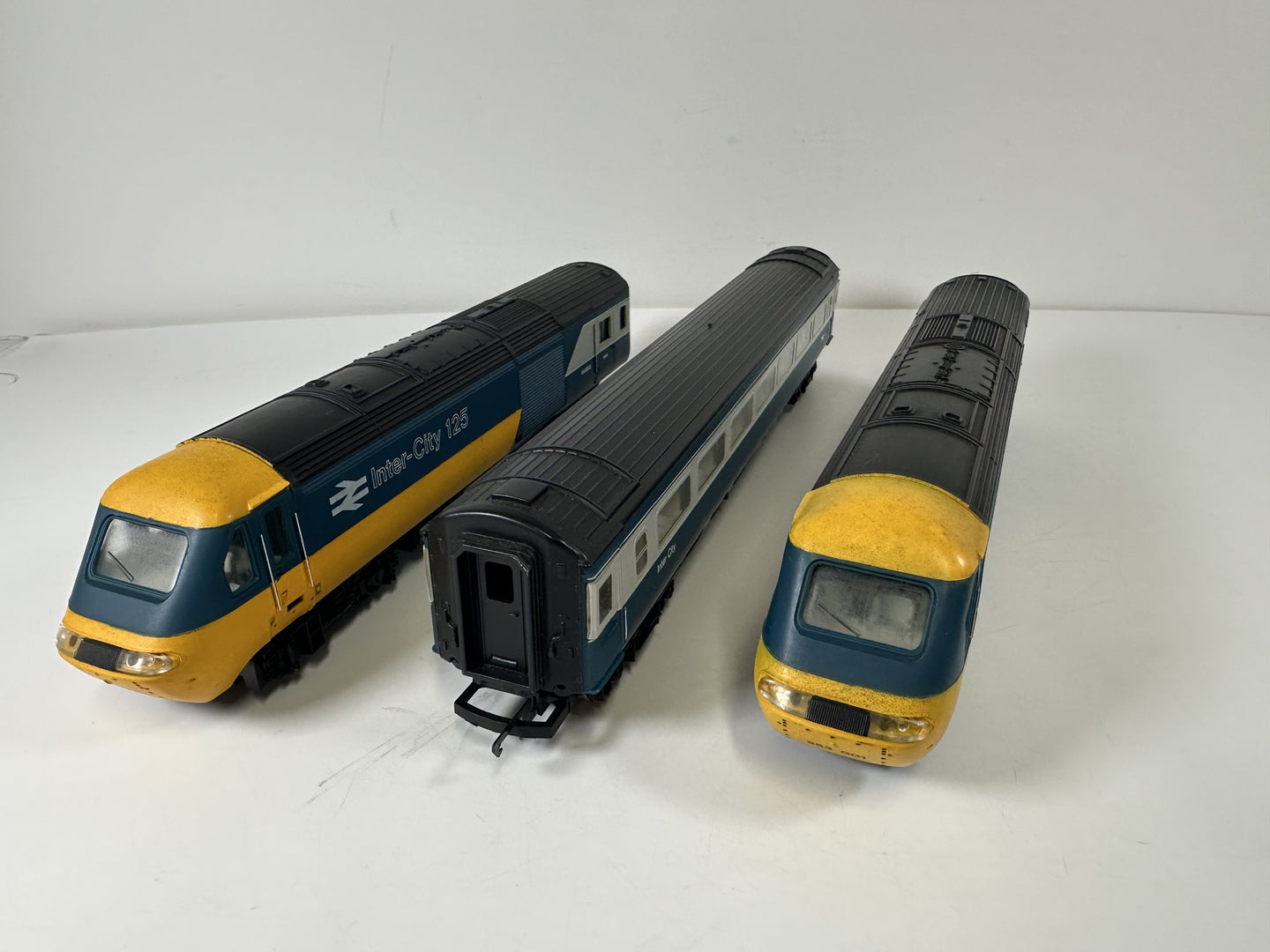 Hornby R1289 Class 43 'Inter-City 125' (HST) 'W43002' Diesel Loco (OO)