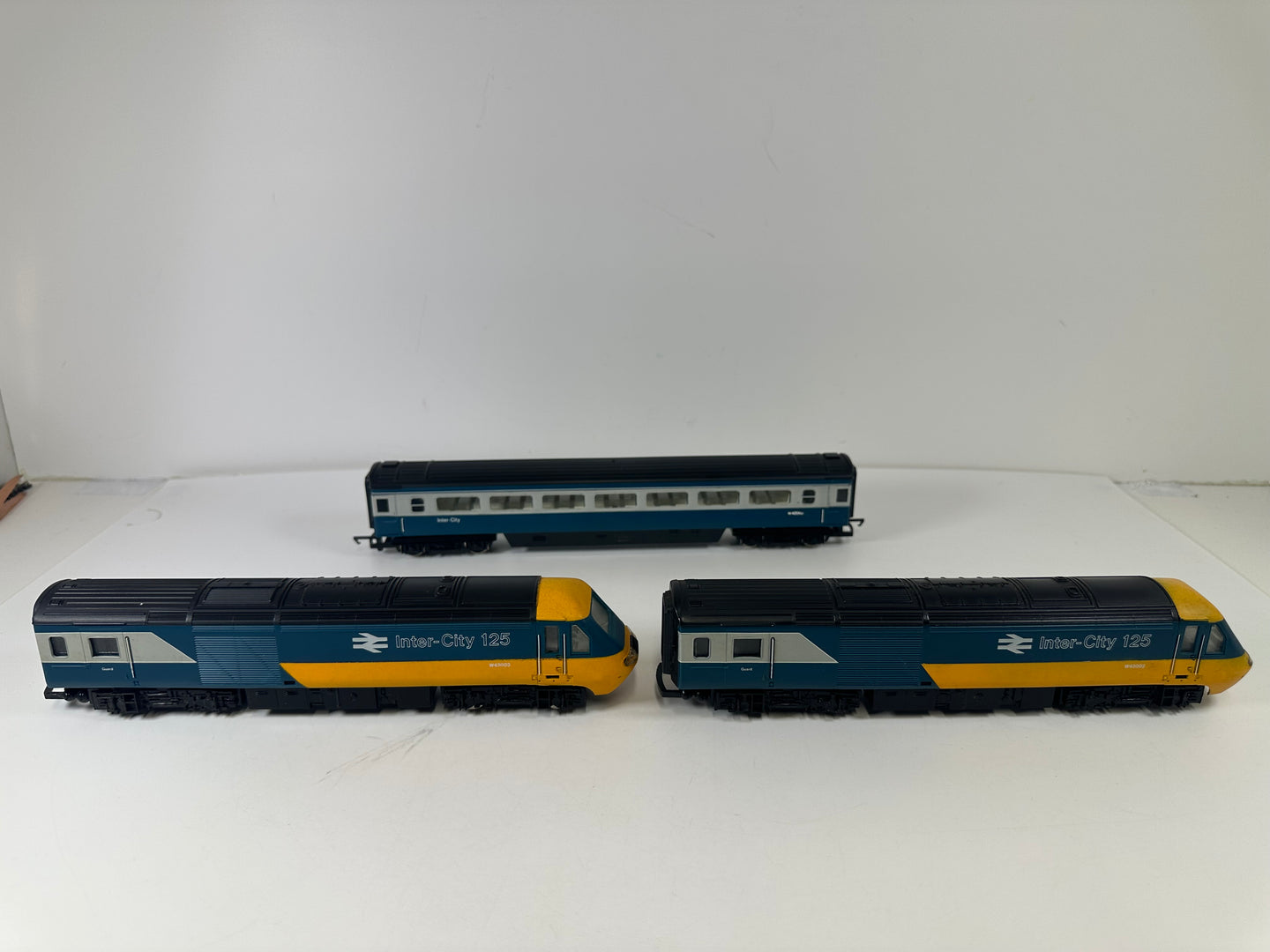 Hornby R1289 Class 43 'Inter-City 125' (HST) 'W43002' Diesel Loco (OO)