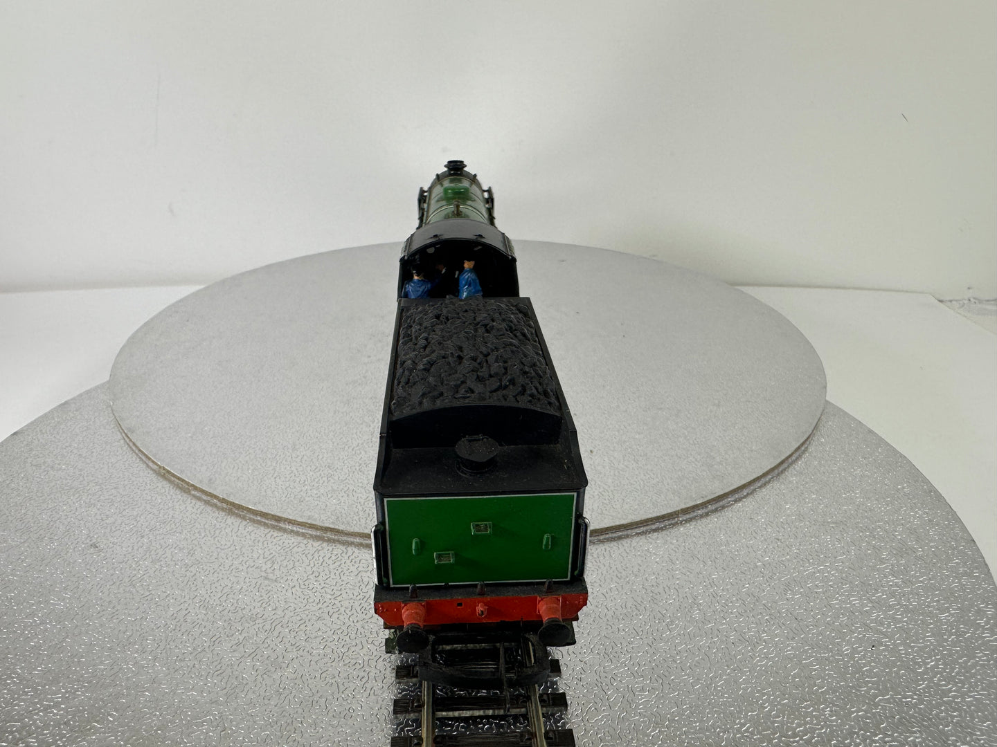 Hornby R.380 'Stowe' SR School Class V Loco '928' Steam Loco (OO)