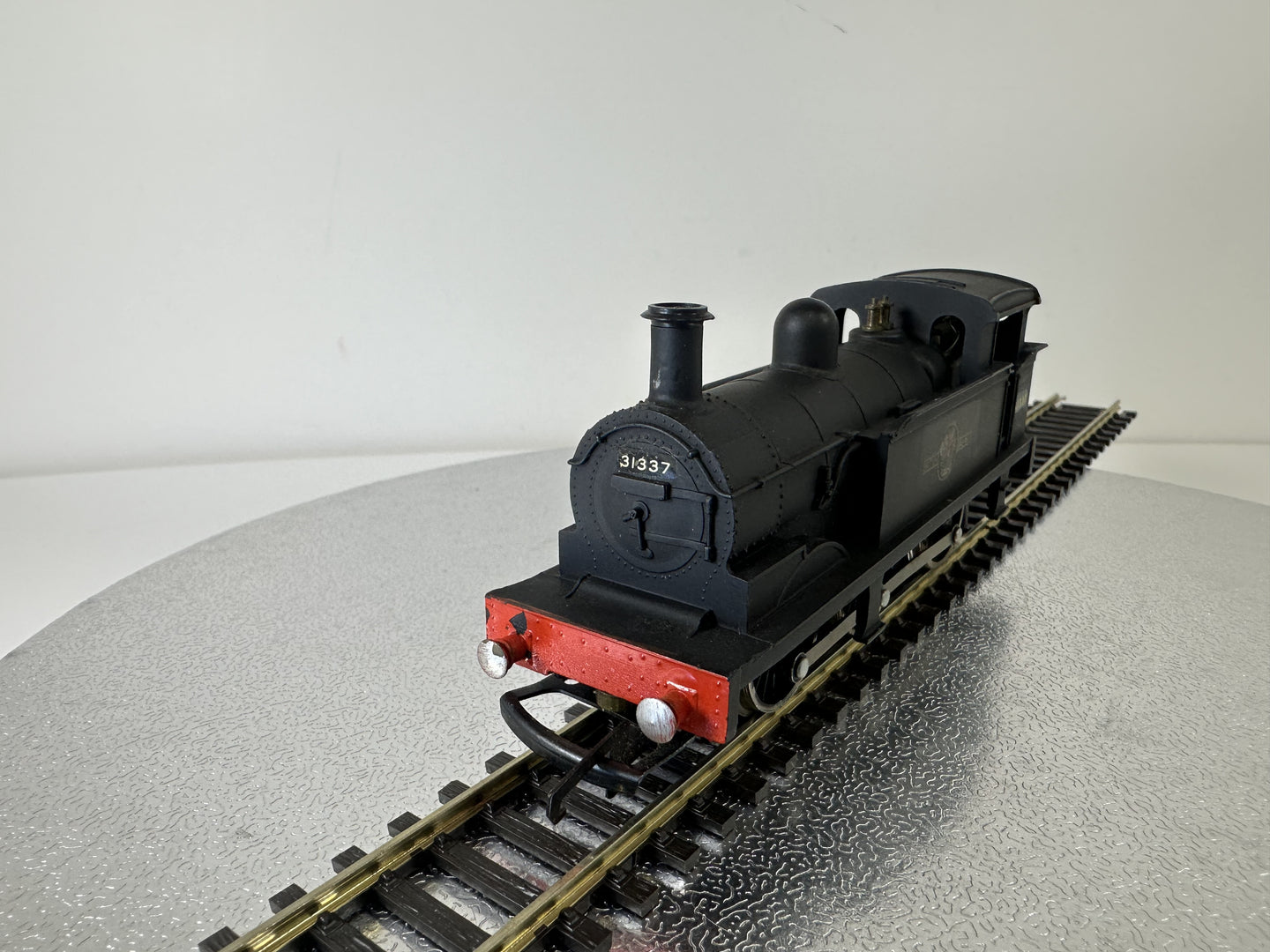 Wrenn W2205 0-6-0 Tank '31337' Steam Loco (OO)