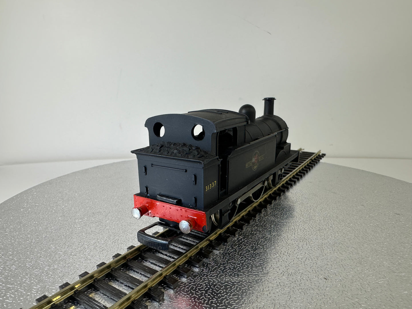 Wrenn W2205 0-6-0 Tank '31337' Steam Loco (OO)