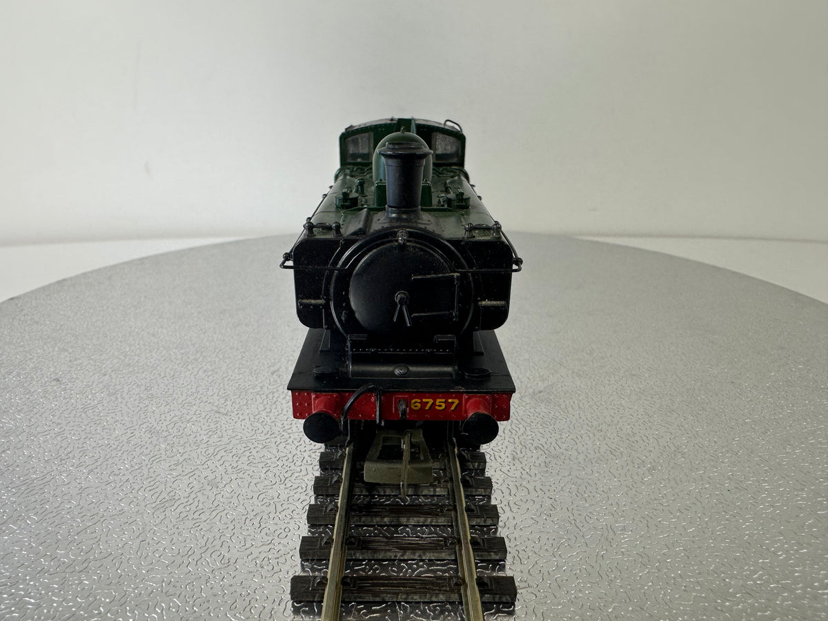 Bachmann 32-208 Class 8750 Pannier Tank '6757' Steam Loco (OO)