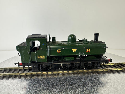 Bachmann 32-208 Class 8750 Pannier Tank '6757' Steam Loco (OO)