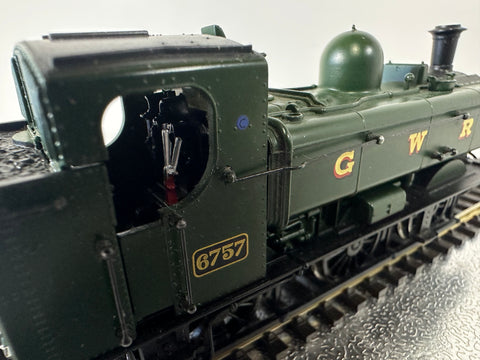 Bachmann 32-208 Class 8750 Pannier Tank '6757' Steam Loco (OO)