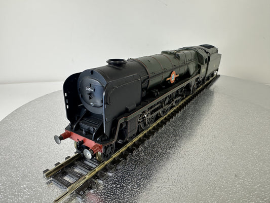 Hornby R2310 BR 4-6-2 Merchant Navy Class 'Elders Fyffes' '35016' Steam Loco (OO)