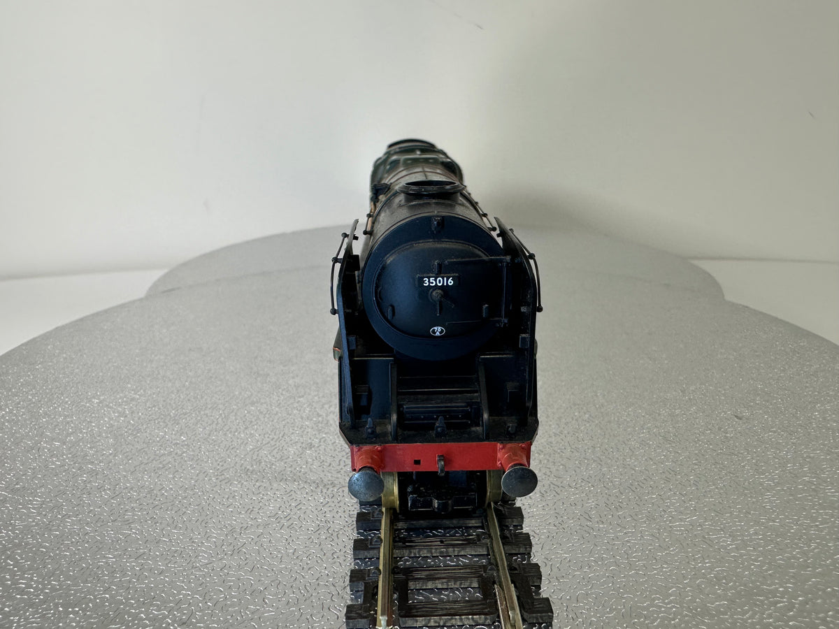 Hornby R2310 BR 4-6-2 Merchant Navy Class 'Elders Fyffes' '35016' Steam Loco (OO)