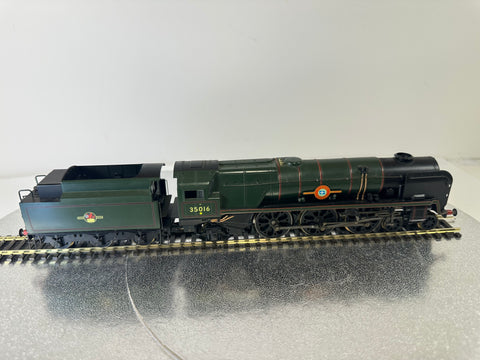Hornby R2310 BR 4-6-2 Merchant Navy Class 'Elders Fyffes' '35016' Steam Loco (OO)
