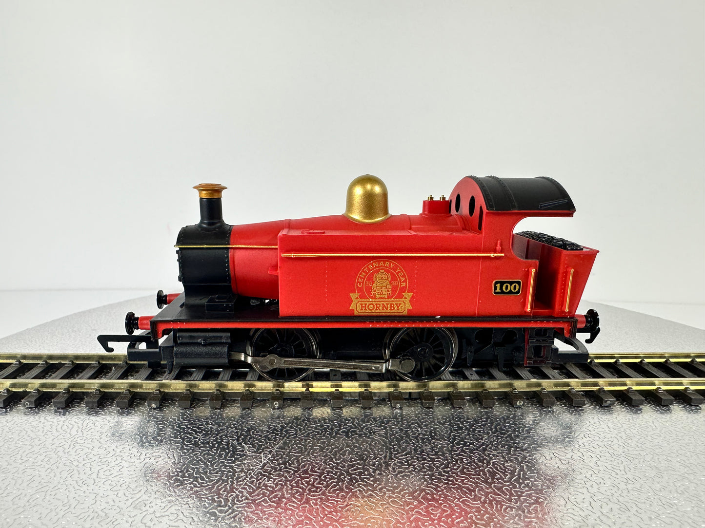Hornby R3867 0-4-0 Collectors Club '100' (OO)