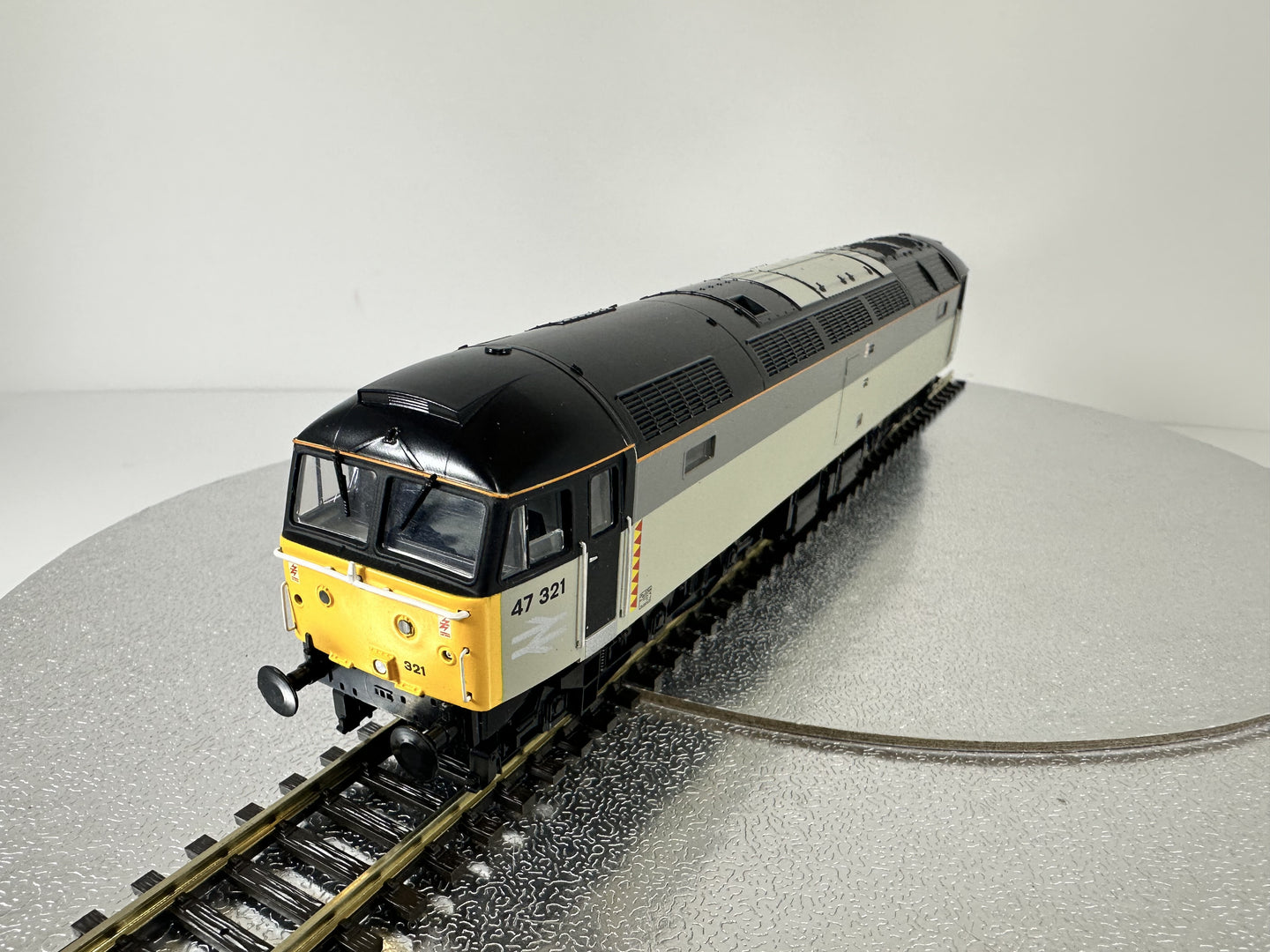 Heljan Class 47 '47321' (OO) SHL2074