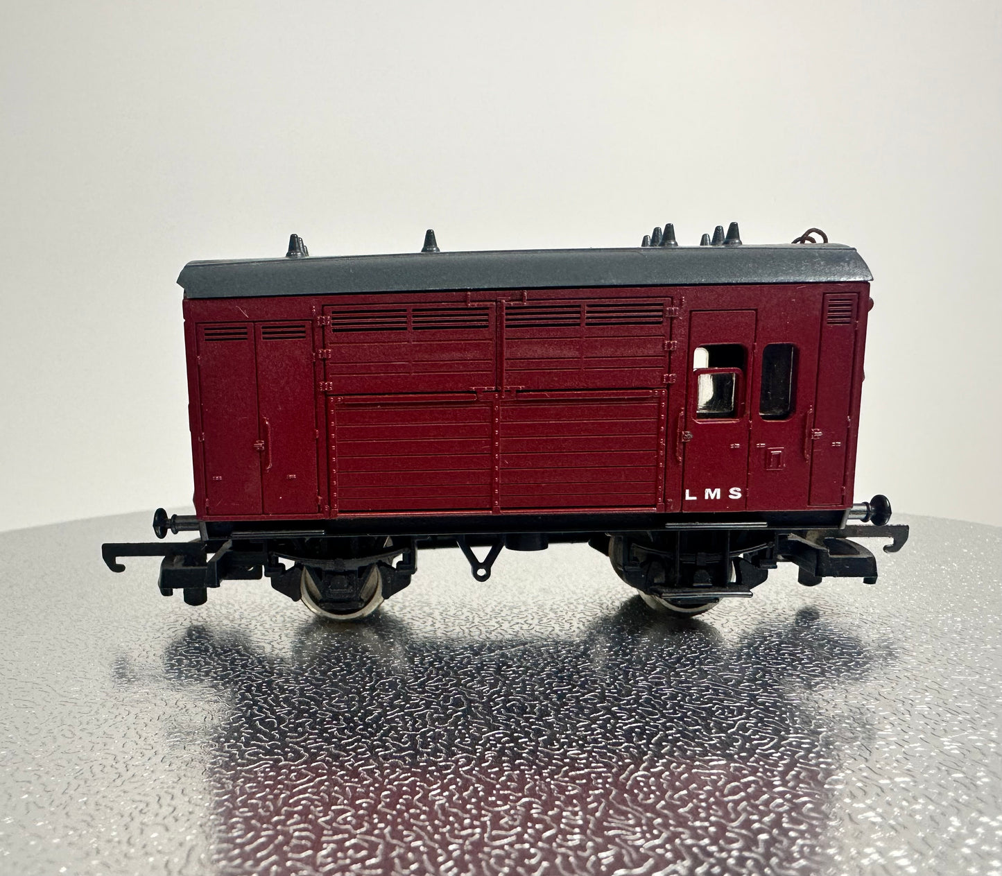 SH2002 - LIMA Horse Box (1:76)