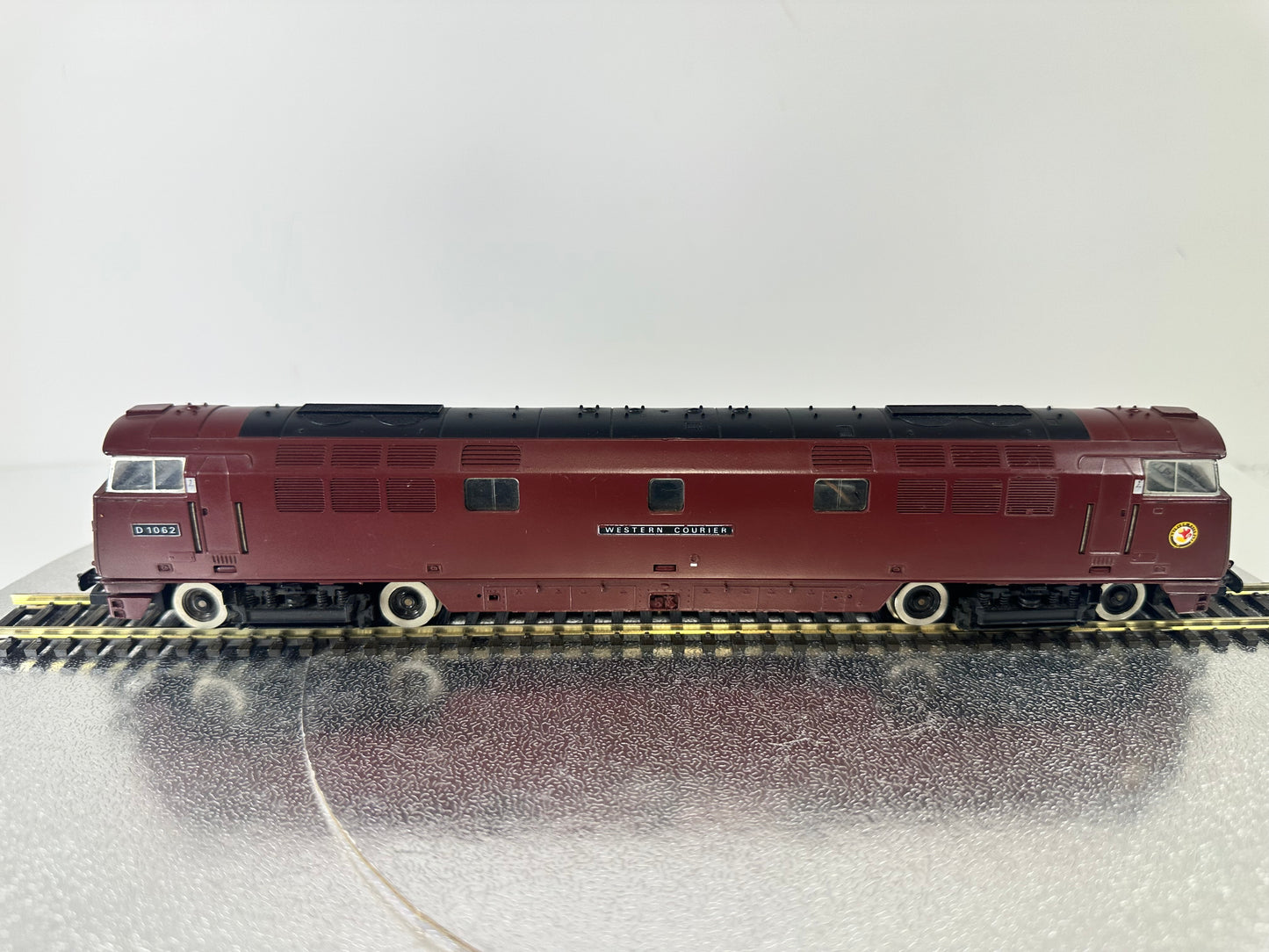 Hornby R368 Class 52 'D1062' Diesel Loco (OO)