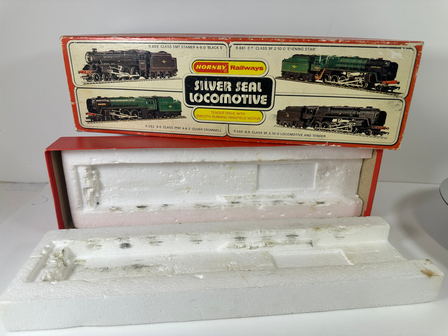 Hornby R552 'Britannia' Class 7MT '70013' Steam Loco (OO)
