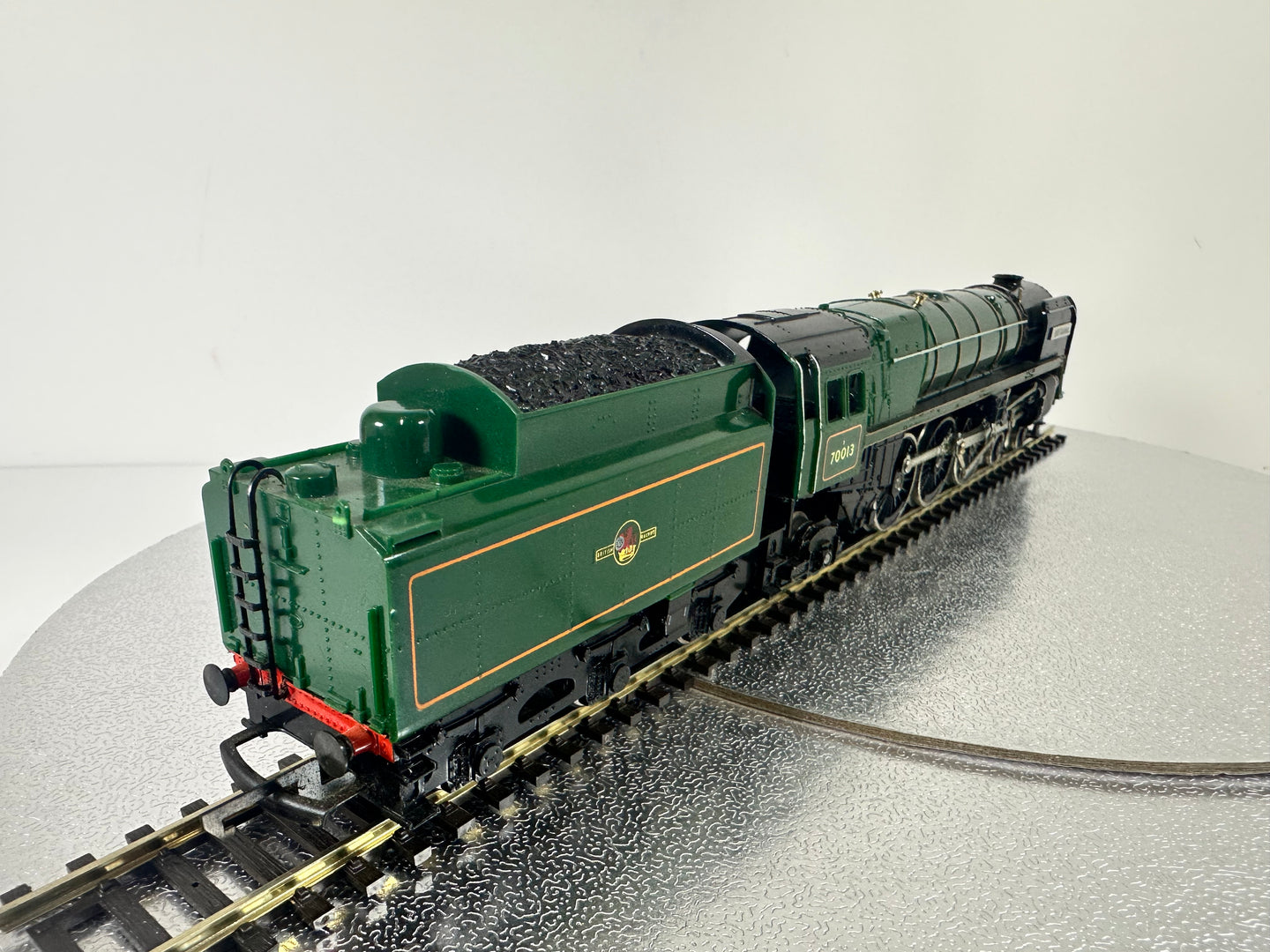 Hornby R552 'Britannia' Class 7MT '70013' Steam Loco (OO)