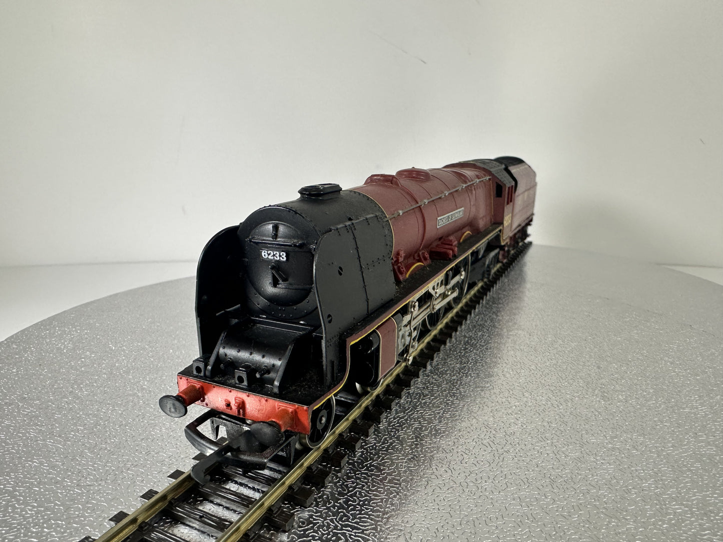 Hornby R066 Class 4-6-2 'Duchess of Sutherland' LMS '6233' (OO)
