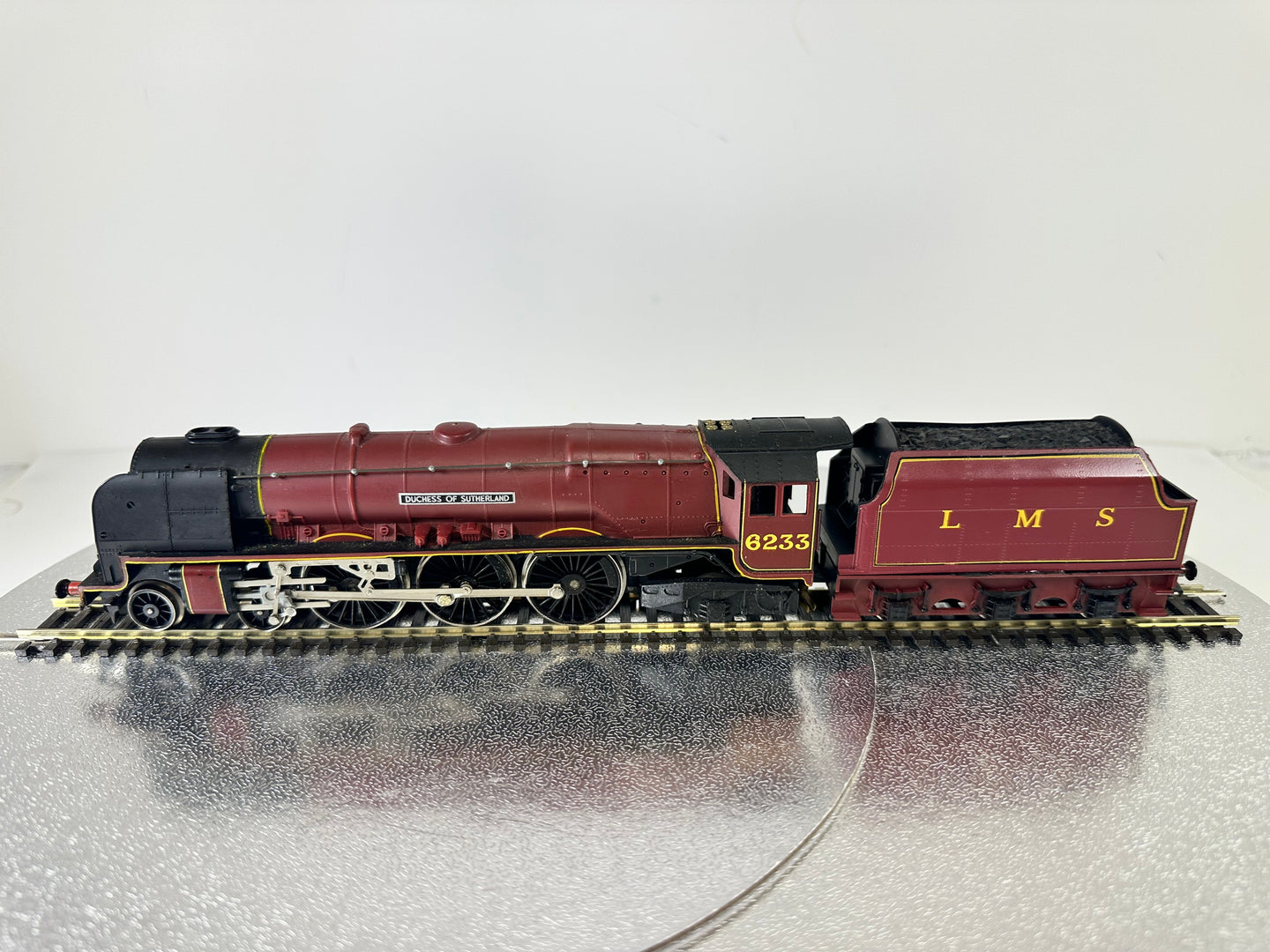 Hornby R066 Class 4-6-2 'Duchess of Sutherland' LMS '6233' (OO)