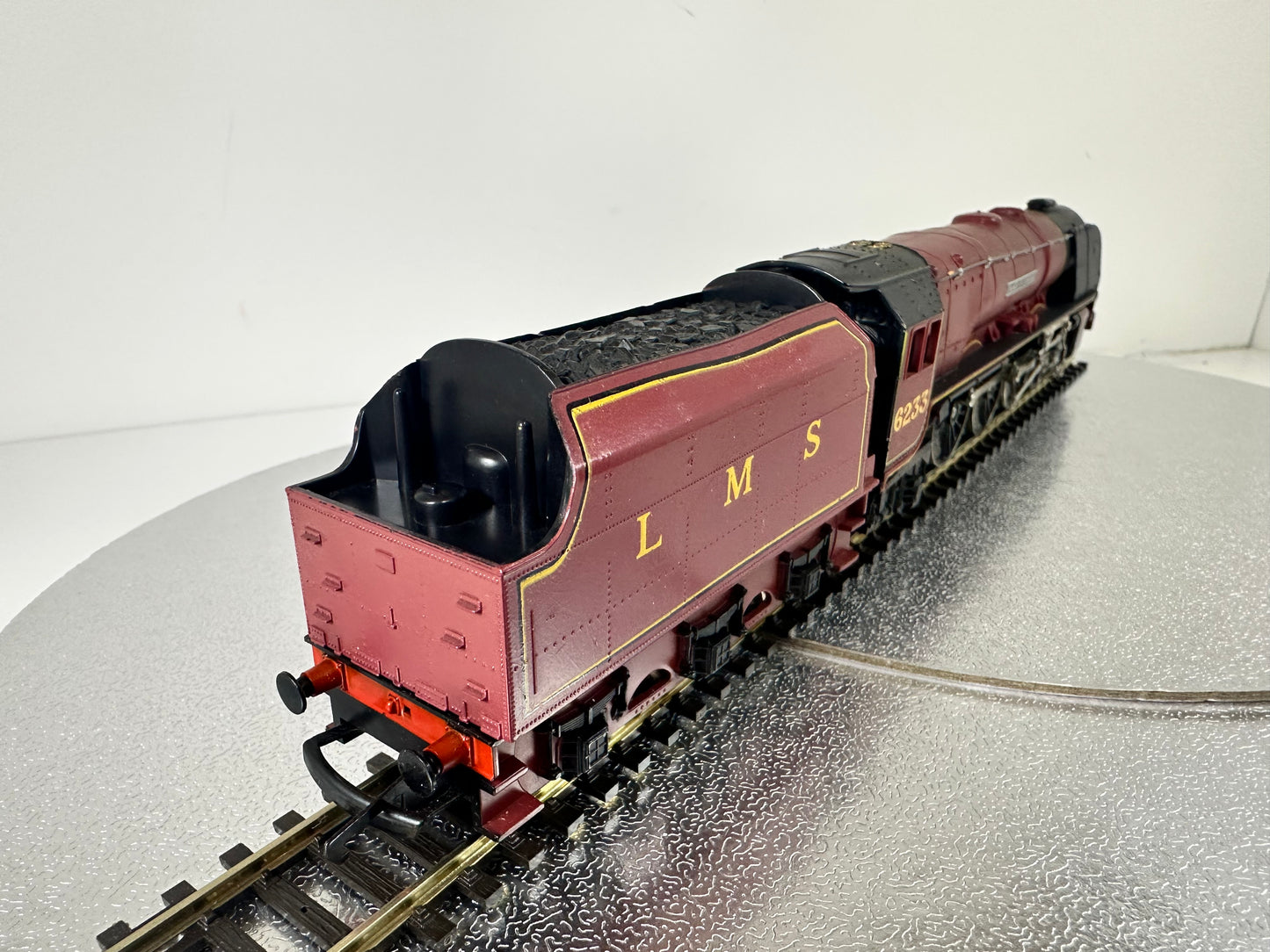 Hornby R066 Class 4-6-2 'Duchess of Sutherland' LMS '6233' (OO)