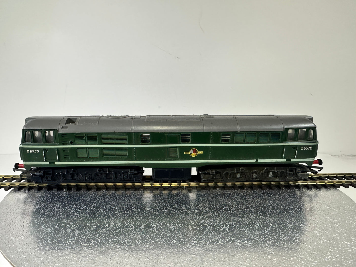 Tri-ang Class 31 "D5572" BR Diesel Loco (OO)