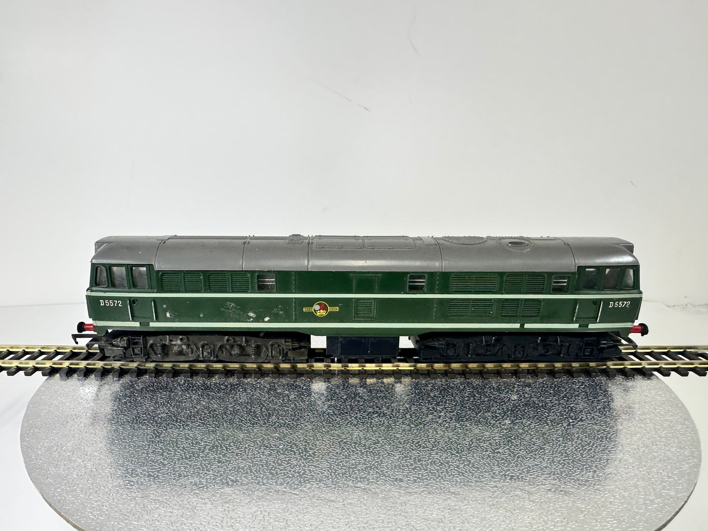 Tri-ang Class 31 "D5572" BR Diesel Loco (OO)