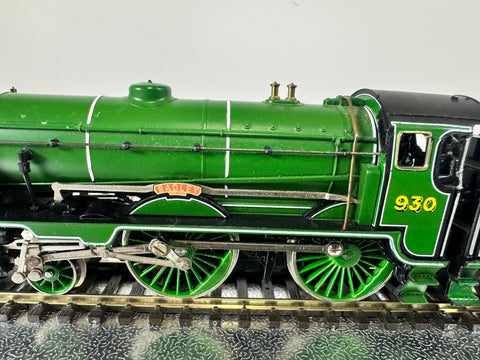Hornby R2018 Schools Class 'Radley' Southern '930' (OO)