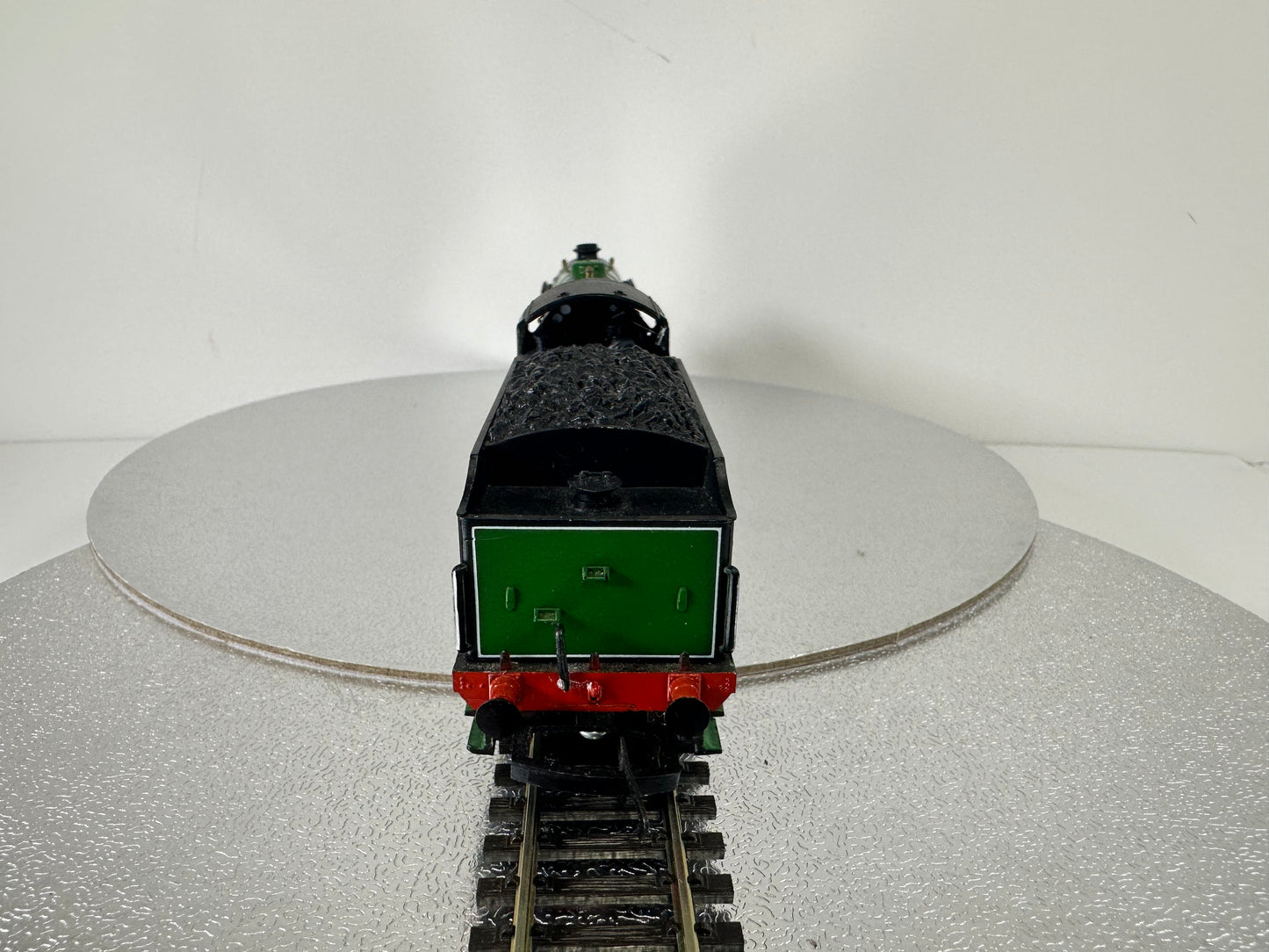 Hornby R2018 Schools Class 'Radley' Southern '930' (OO)