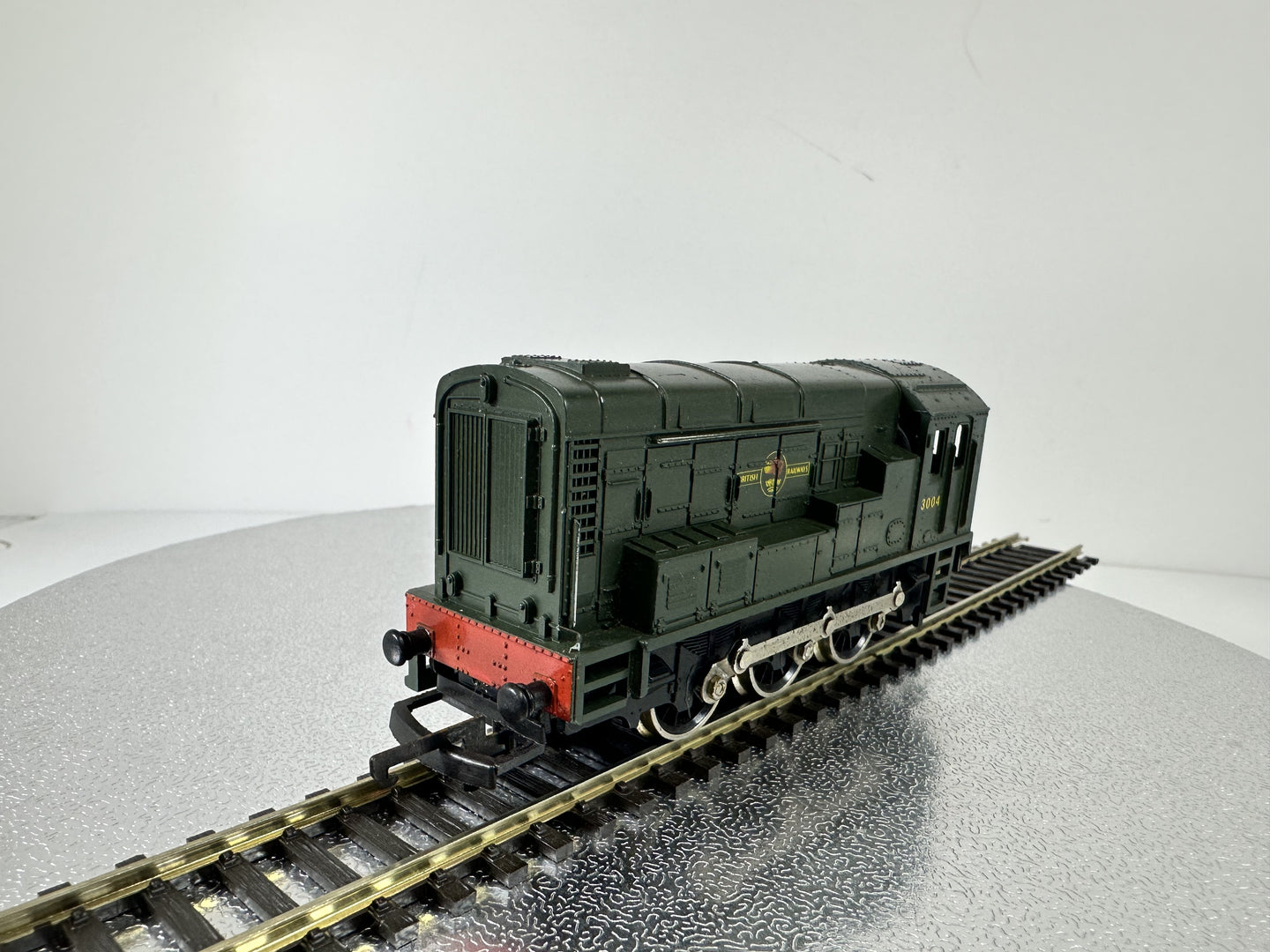 Lima L205108 Class 08 Diesel Shunter '3004' (OO)