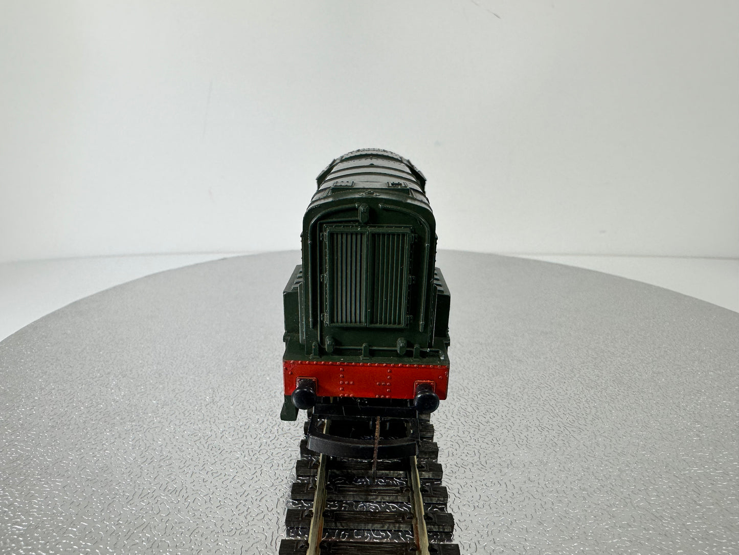 Lima L205108 Class 08 Diesel Shunter '3004' (OO)