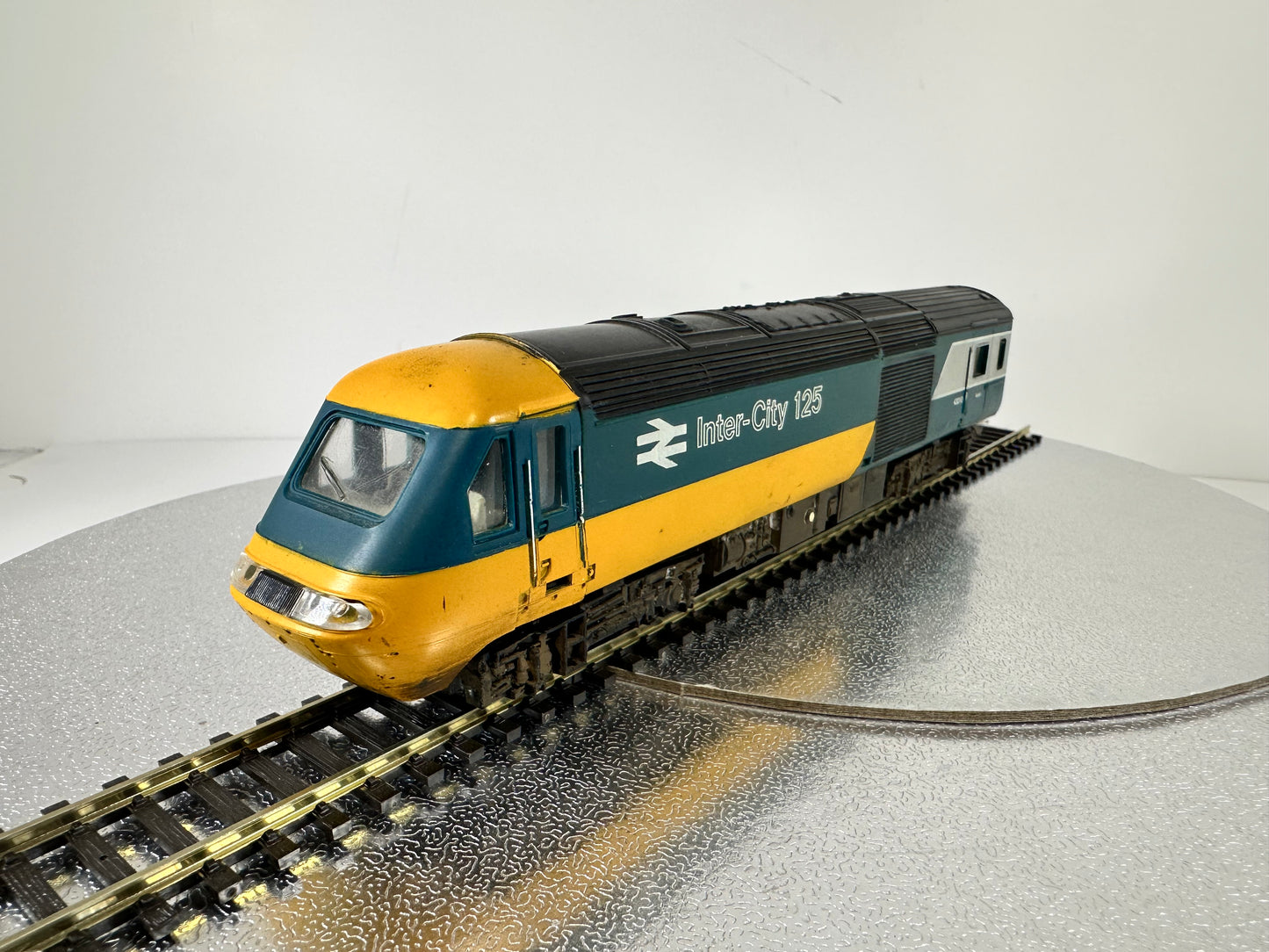 Hornby Class 43 HST Power Car and Dummy Car 'Inter-City 125' (OO)