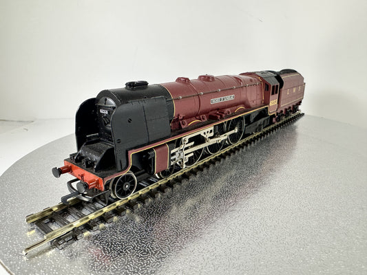 Hornby R066 'Duchess of Sutherland' LMS '6233' Steam Loco (OO)
