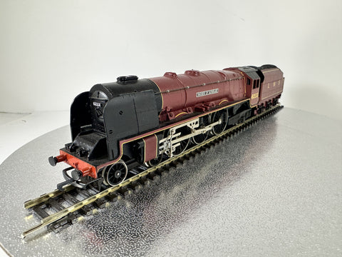 Hornby R066 'Duchess of Sutherland' LMS '6233' Steam Loco (OO)