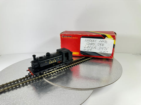 Hornby R2400 Class J52 LNER 0-6-0ST '3975' Steam Loco (OO)