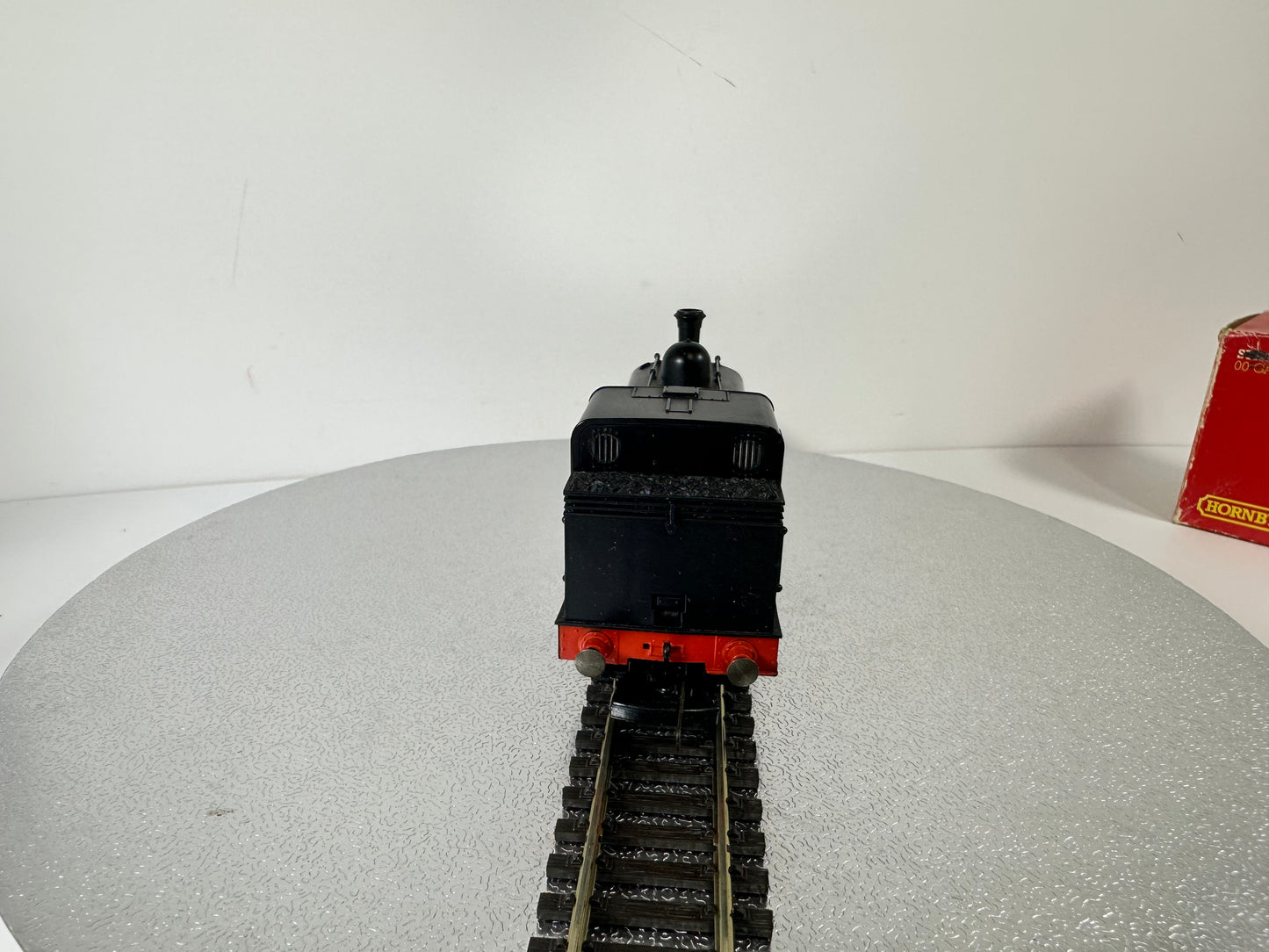 Hornby R2400 Class J52 LNER 0-6-0ST '3975' Steam Loco (OO)