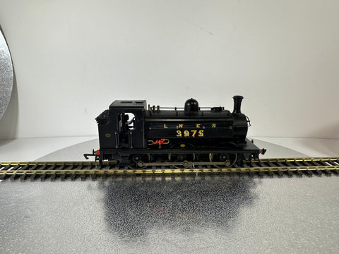 Hornby R2400 Class J52 LNER 0-6-0ST '3975' Steam Loco (OO)