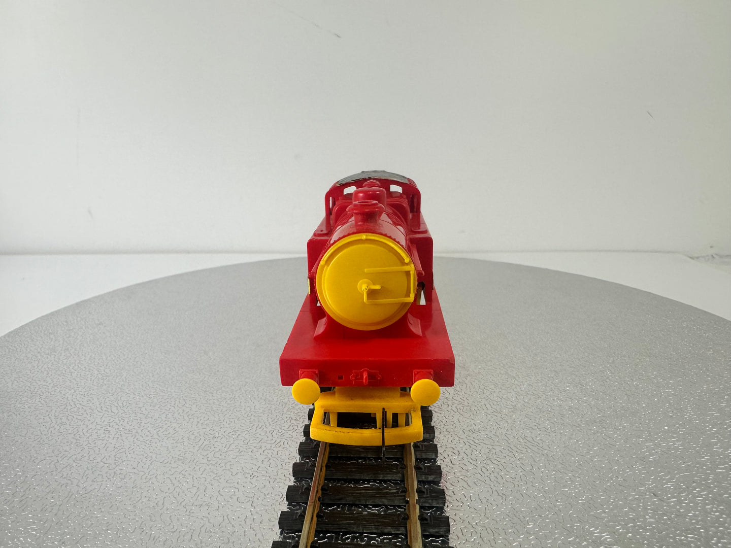 Hornby R058 Class D Industrial 0-4-0T Steam Loco (OO)