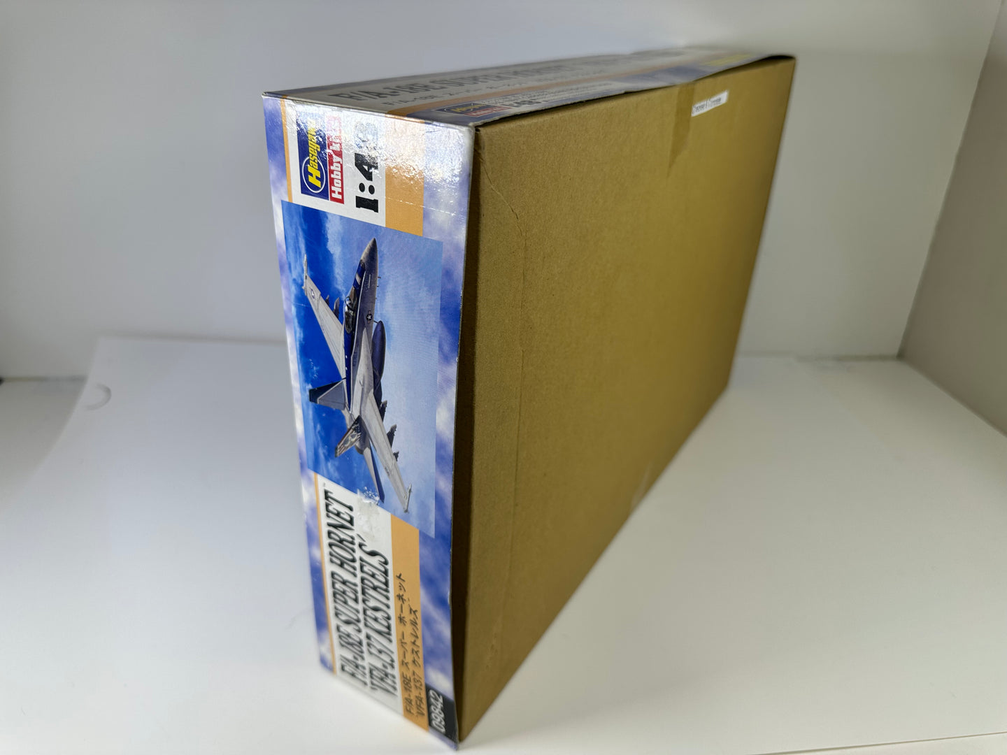 Revell 09842 F/A-18E Super Hornet 'VFA-137 Kestrels' 1:48 Scale